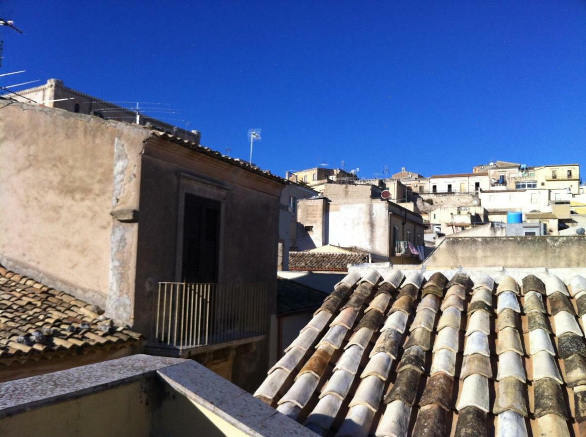 Love At First Sight Noto Exterior foto